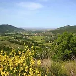 Charming Stone Retreat بيت للعطل *
