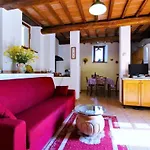 Charming Stone Retreat بيت للعطل كاستيجليون فيورنتينو
